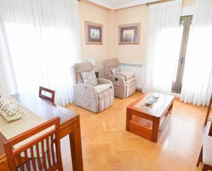 Living room of Flat for sale in Salamanca Capital  with Heating, Storage room and Balcony