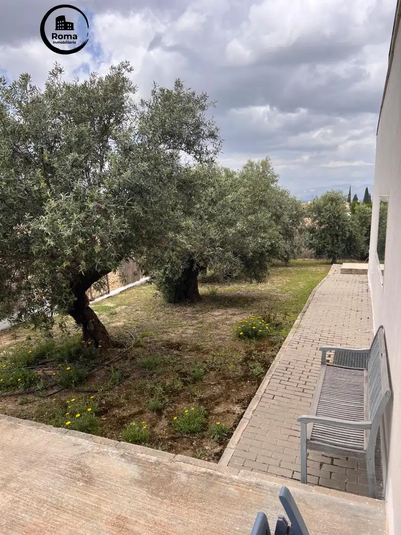 Casa o xalet en venda en Las Gabias amb Aire condicionat, Calefacció i Jardí privat