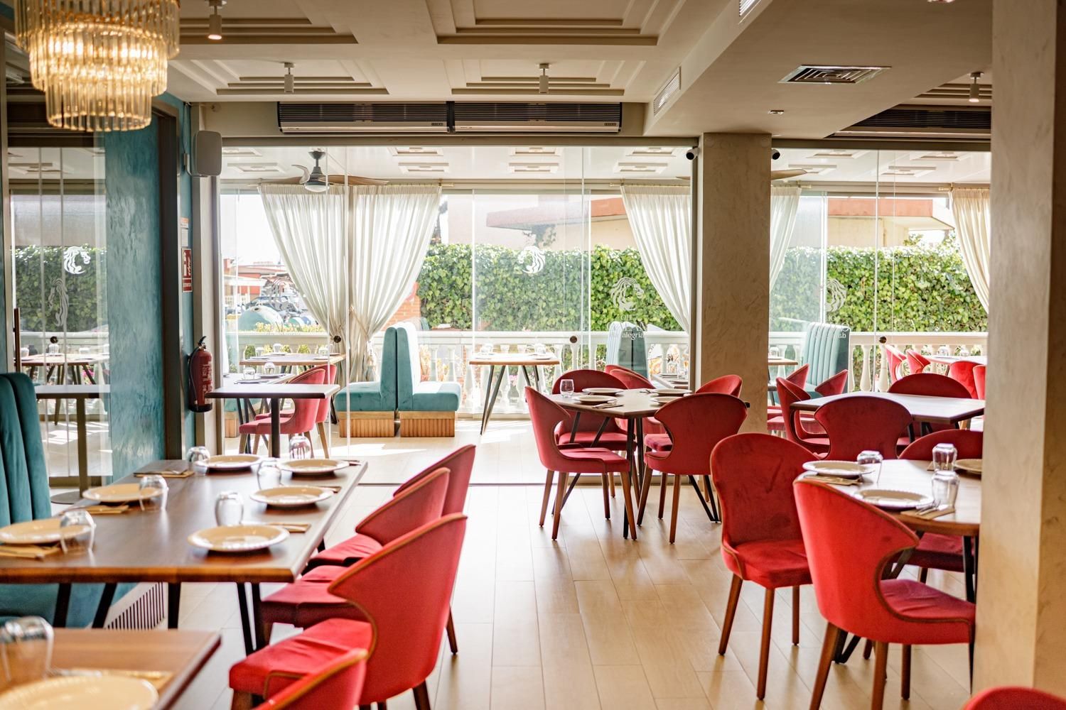 Premises for sale in Torremolinos  with Air Conditioner and Furnished