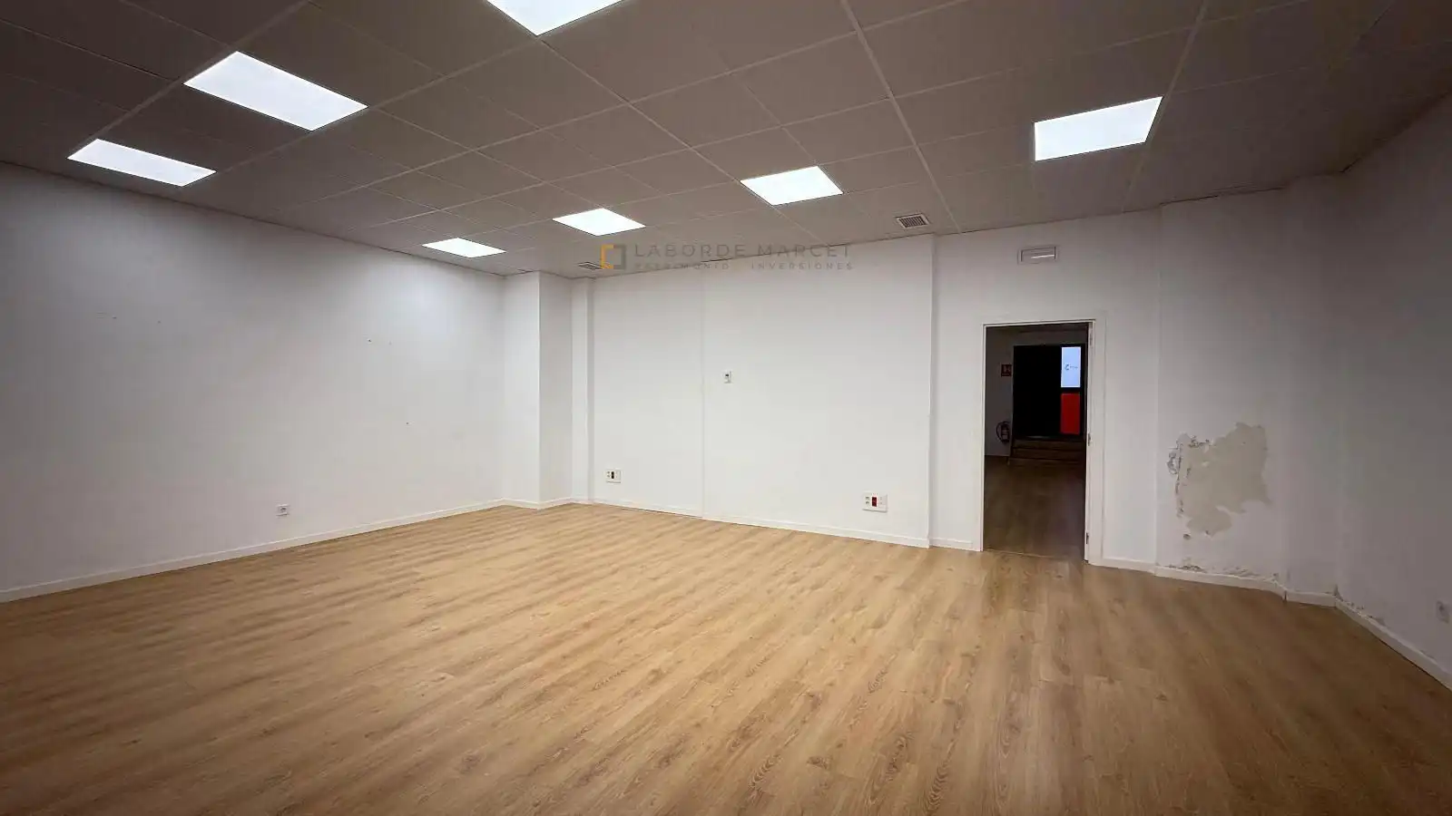 Local comercial en alquiler en Sant Pau, imagen 4