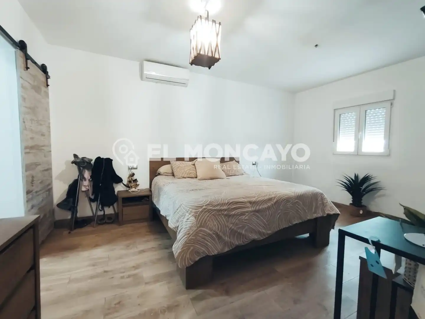 Bedroom of Houses for sale in Daya Nueva  with Air Conditioner, Heating and Private garden