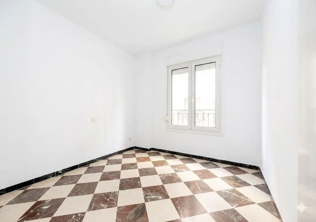 Habitación de Piso en venta en Cenes de la Vega con Aire acondicionado y Balcón