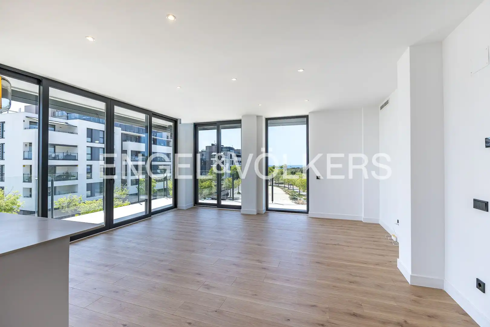 Terrace of Flat for rent in Vilanova i la Geltrú  with Air Conditioner, Heating and Terrace