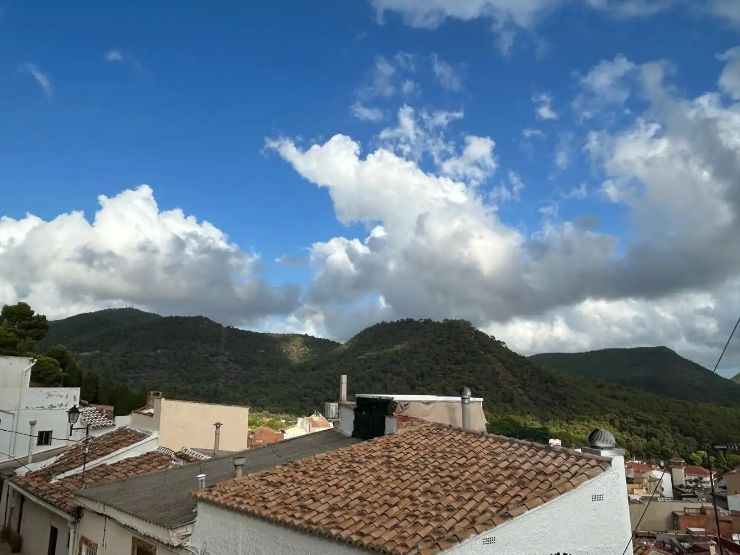Vista exterior de Casa o xalet en venda en Serra amb Terrassa i Balcó