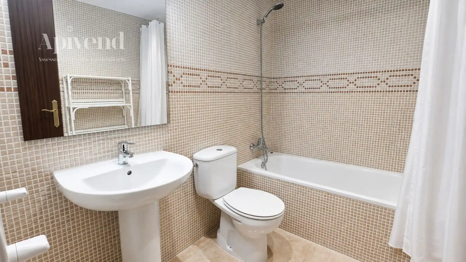 Baño de Piso en venta en Vilajuïga con Aire acondicionado, Terraza y Trastero