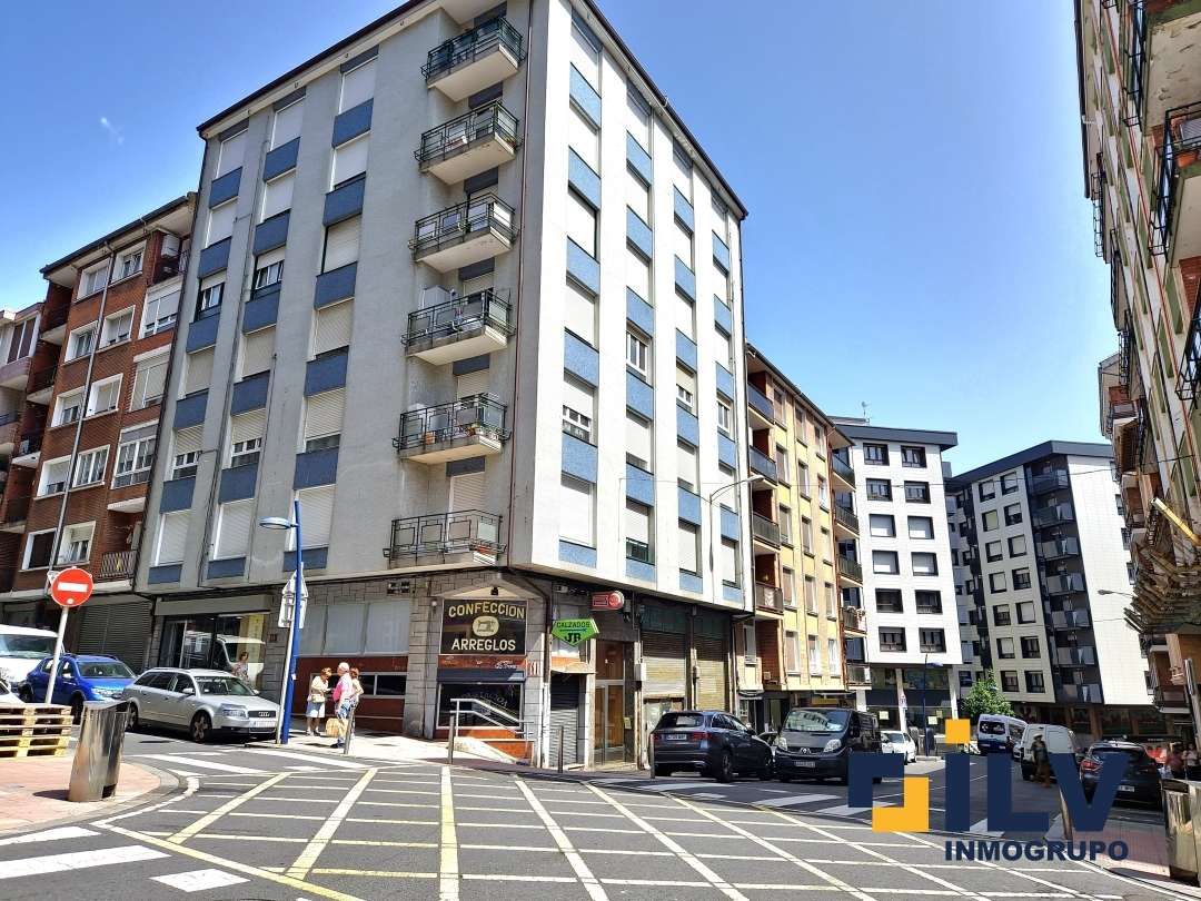 Exterior view of Flat for sale in Portugalete  with Heating and Balcony