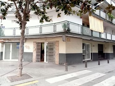 Locale commerciale in vendita a Centre