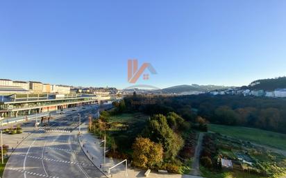 Vista exterior de Apartament en venda en Santiago de Compostela  amb Forn