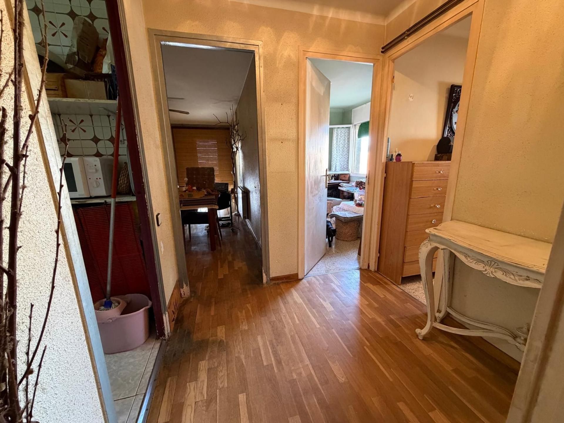 Flat for sale in Sabadell  with Parquet flooring and Balcony