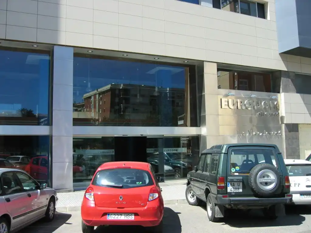 Vista exterior de Oficina de lloguer en Badajoz amb Aire condicionat, Calefacció i Internet