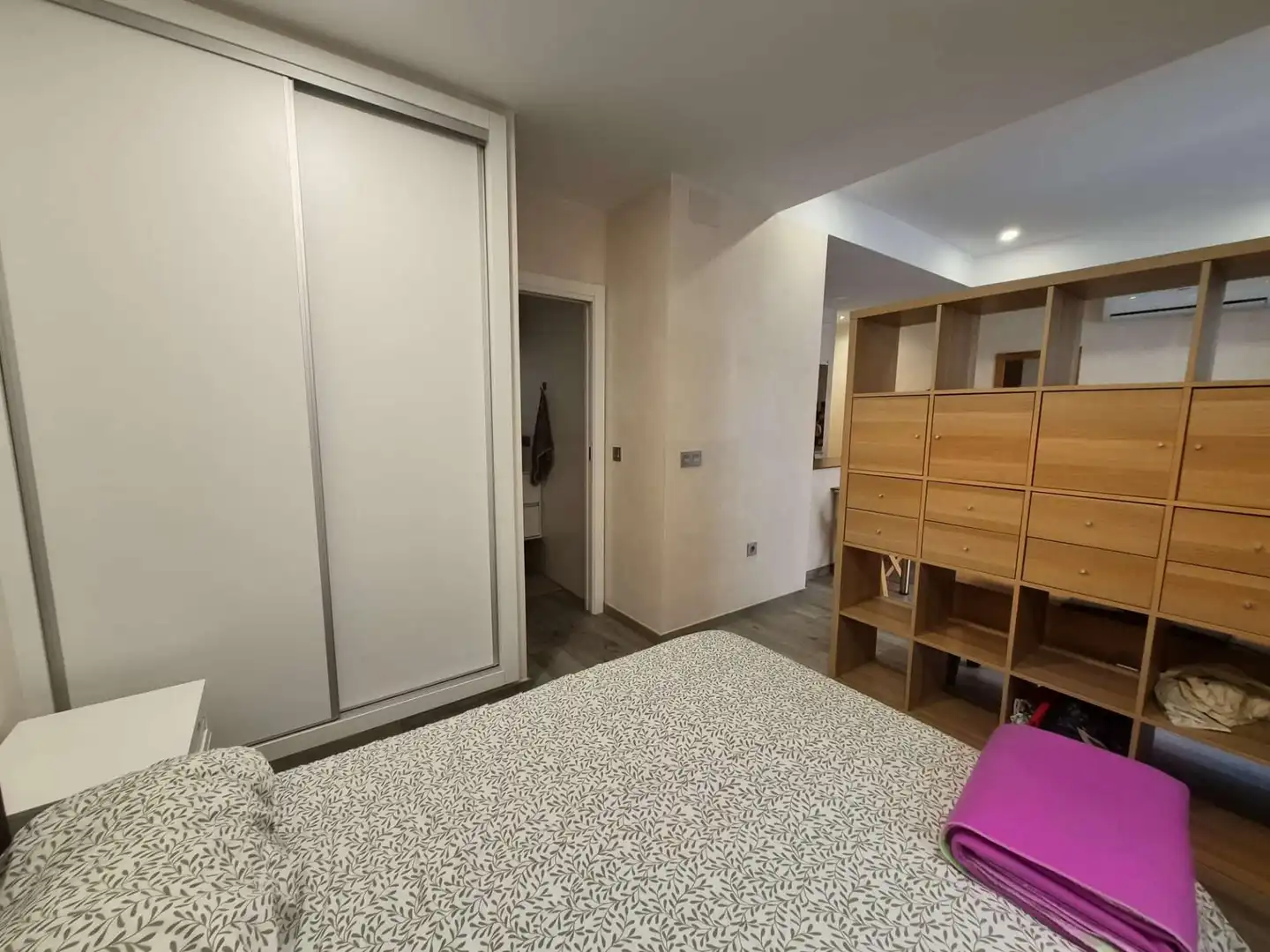 Bedroom of Apartments for rent in Sevilla  with Air Conditioner, Parquet flooring and Furnished