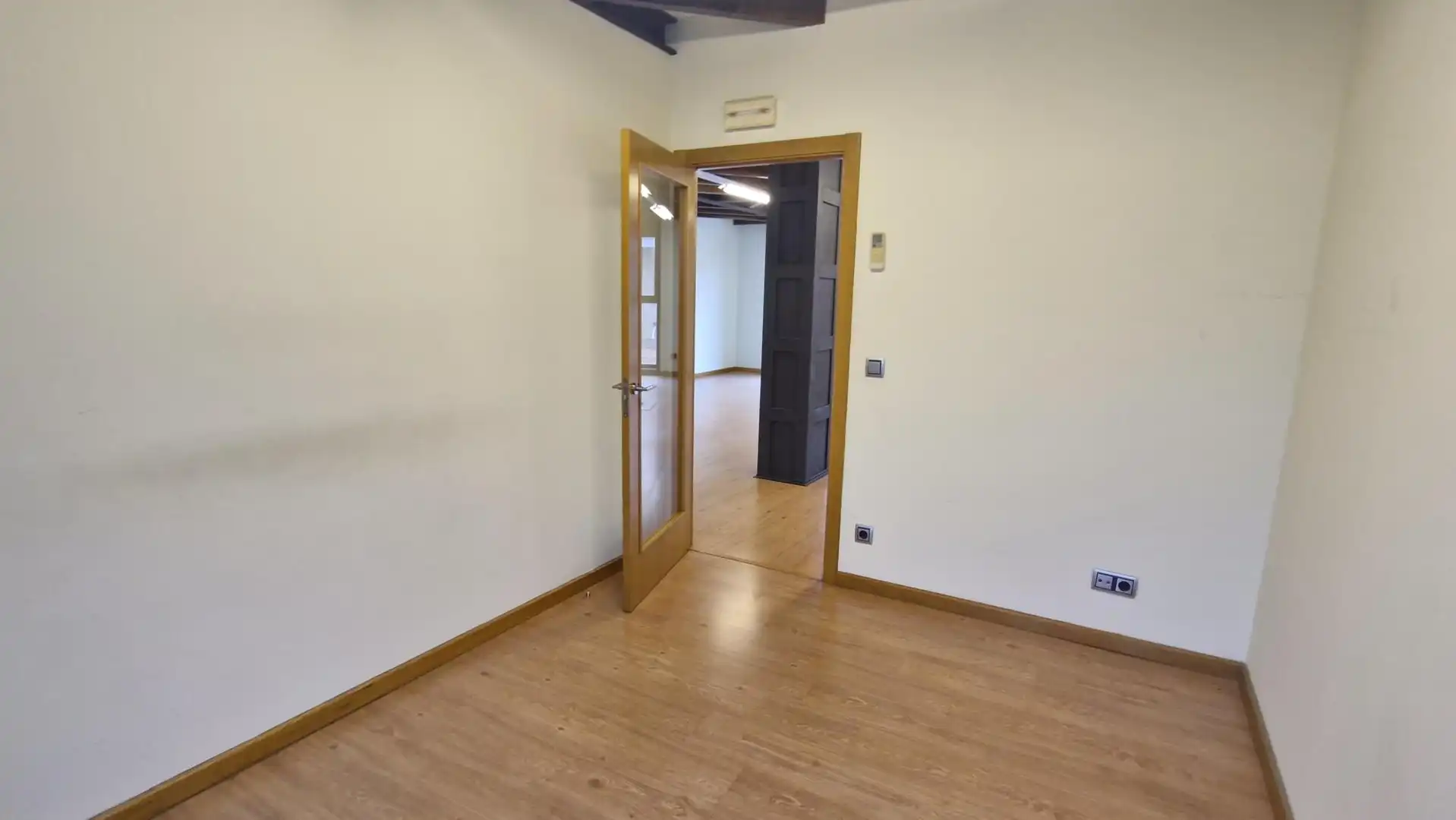 Büro zur Miete in Rúa Xosé Chao Rego 8, Santiago de Compostela, España, imagen 15