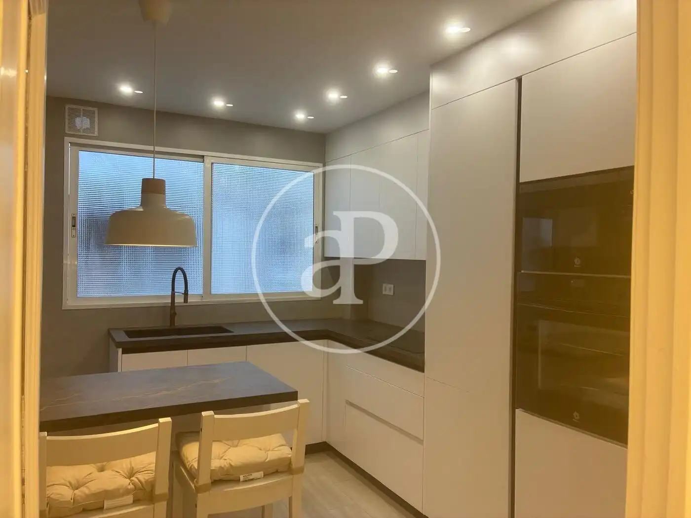 Kitchen of Flat for rent in Valencia  with Air Conditioner, Heating and Terrace