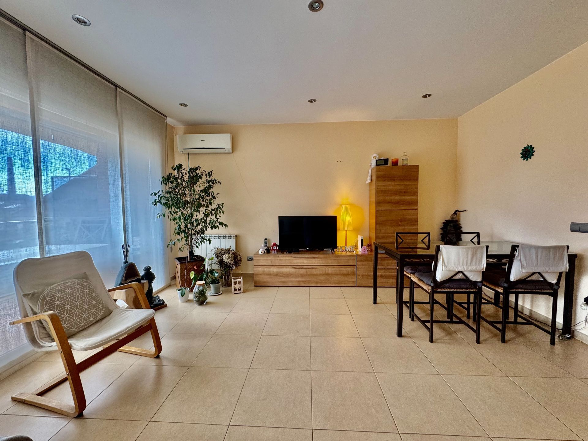 Sala d'estar de Casa o xalet en venda en Artés amb Aire condicionat, Calefacció i Jardí privat