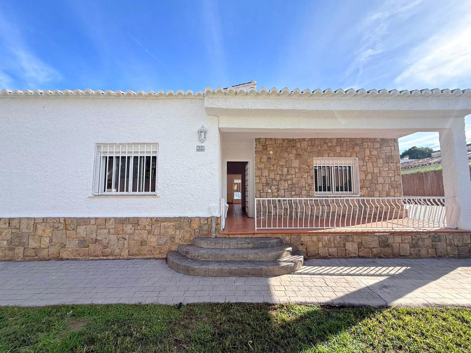 Exterior view of House or chalet to rent in Rocafort  with Heating, Private garden and Parquet flooring
