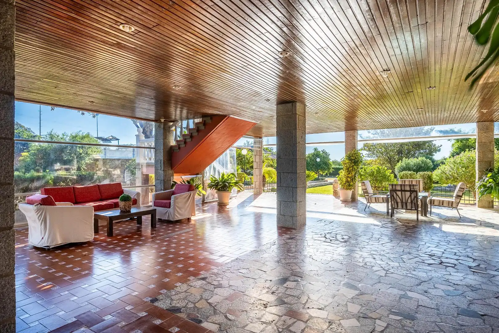 Finca rústica en venda en Sanlúcar la Mayor amb Calefacció, Jardí privat i Terrassa