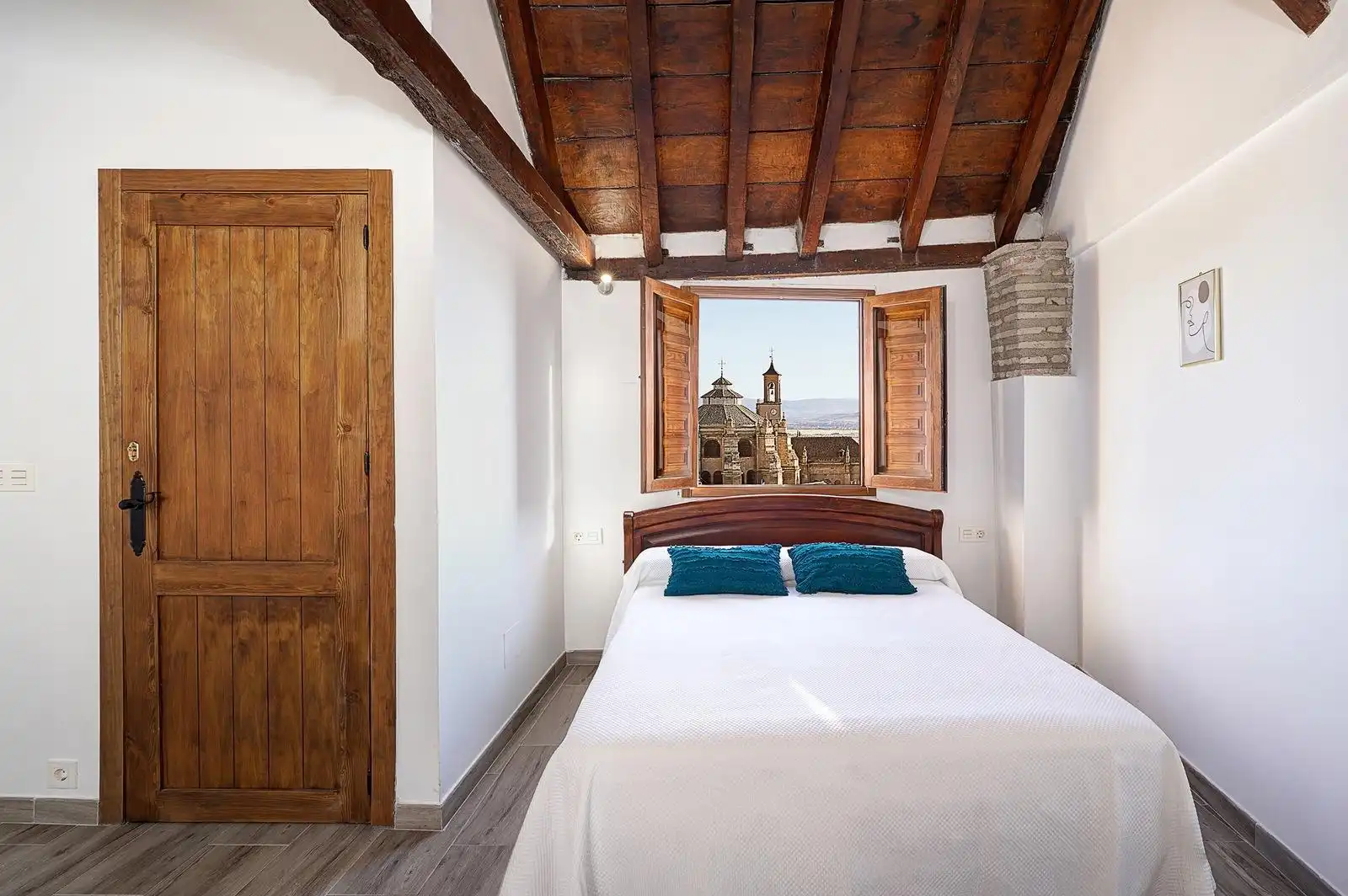 Dormitori de Casa o xalet en venda en Granada amb Moblat