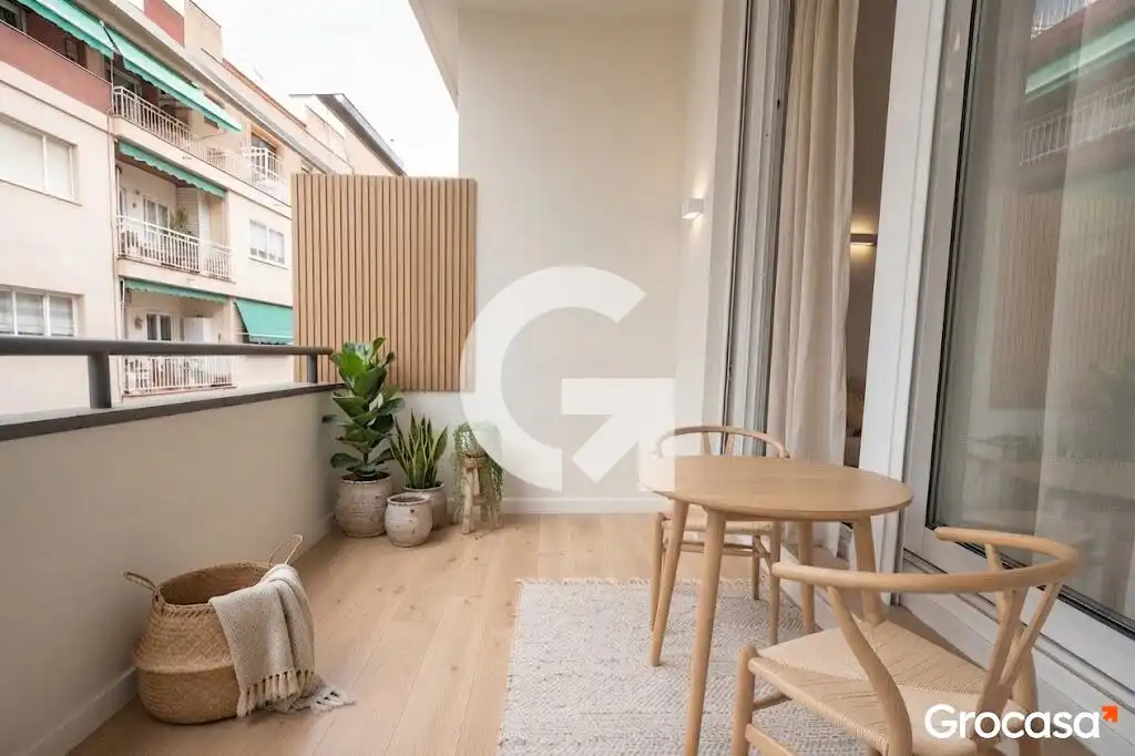 Balcony of Flat for sale in Mataró  with Heating, Oven and TV