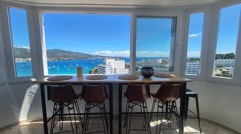 Piso en venta con impresionantes vistas al mar y a la montaña