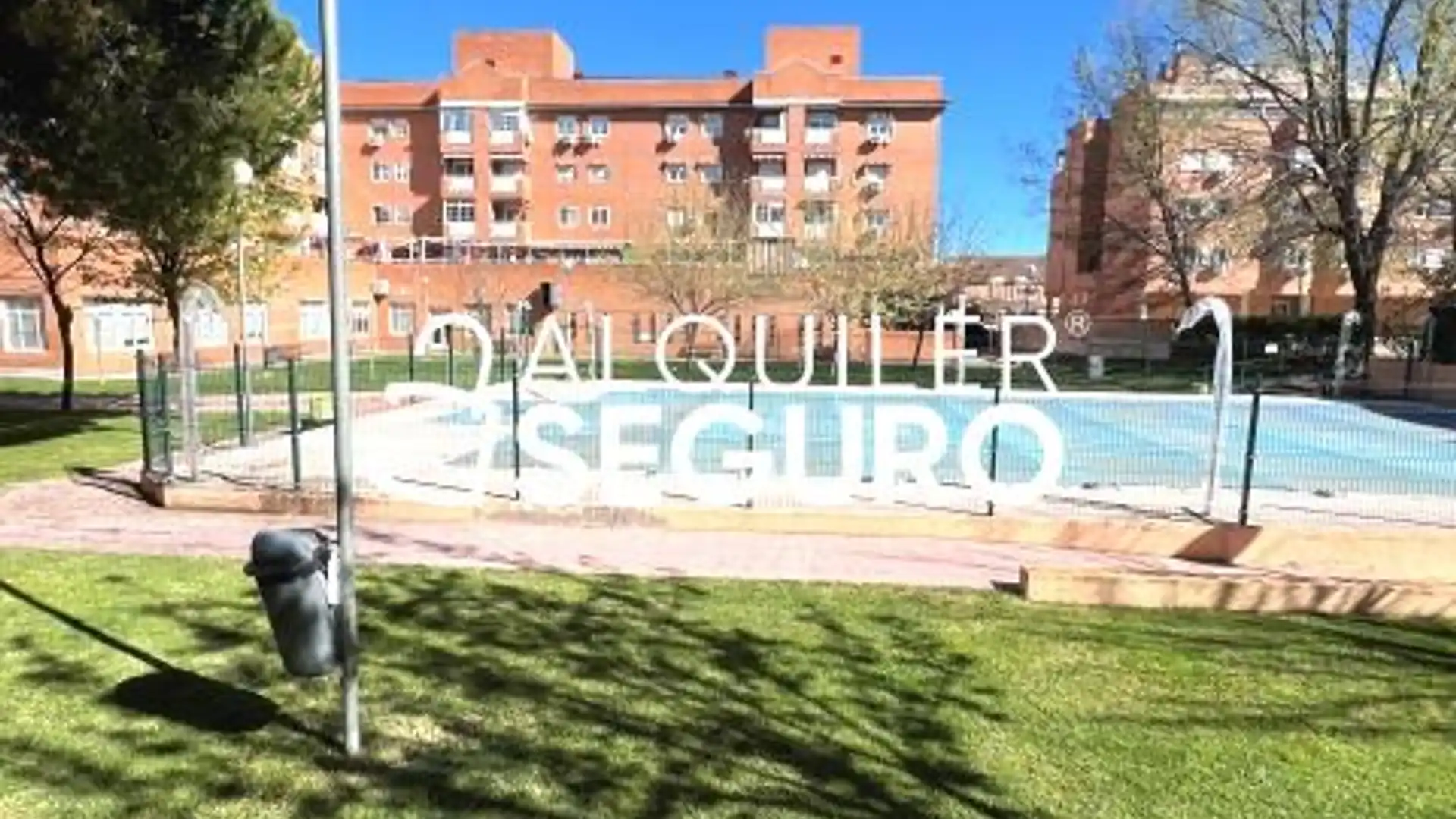 Vista exterior de Piso de alquiler en Valdemoro con Calefacción, Terraza y Trastero