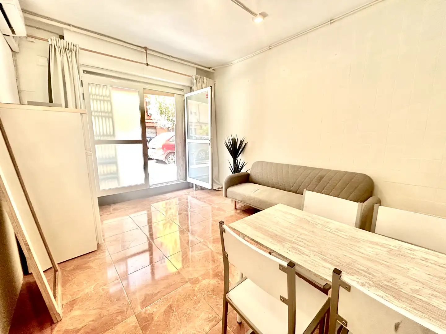 Sala de estar de Local en venta en Valencia