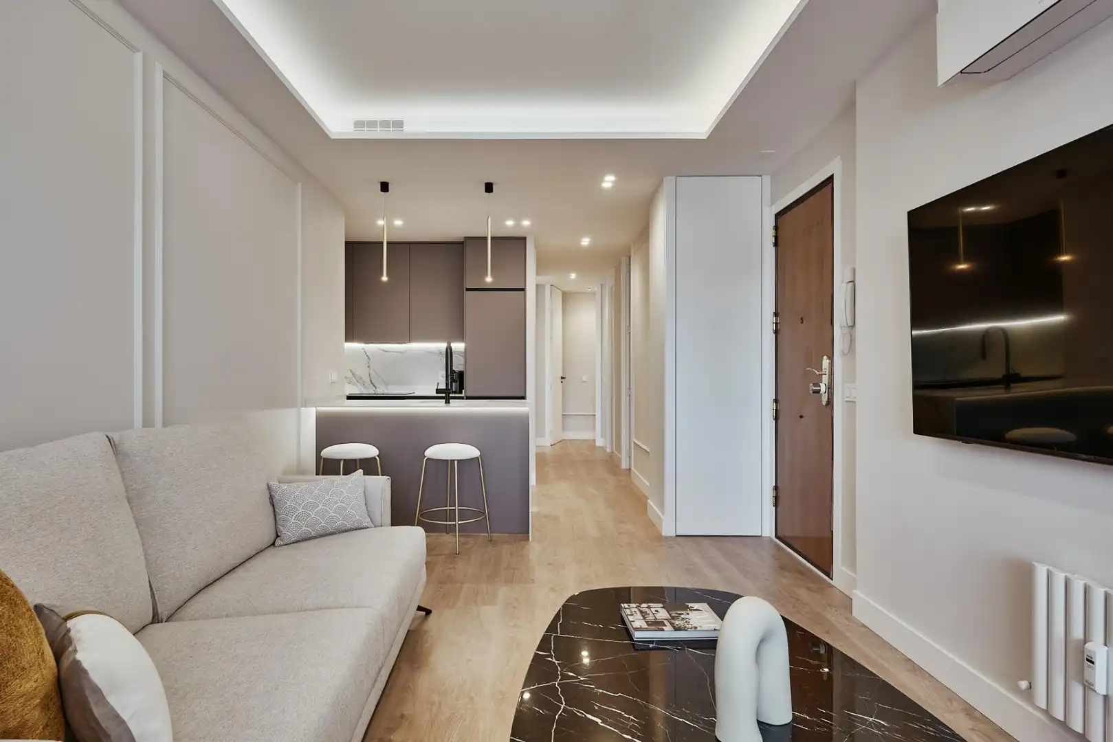 Sala d'estar de Apartament en venda en Madrid amb Calefacció, Terrassa i Moblat