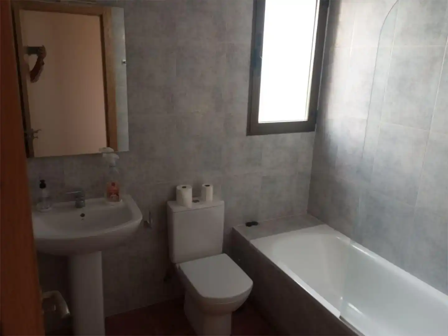 Badezimmer von Wohnung zur Miete in Villanubla mit Möbliert