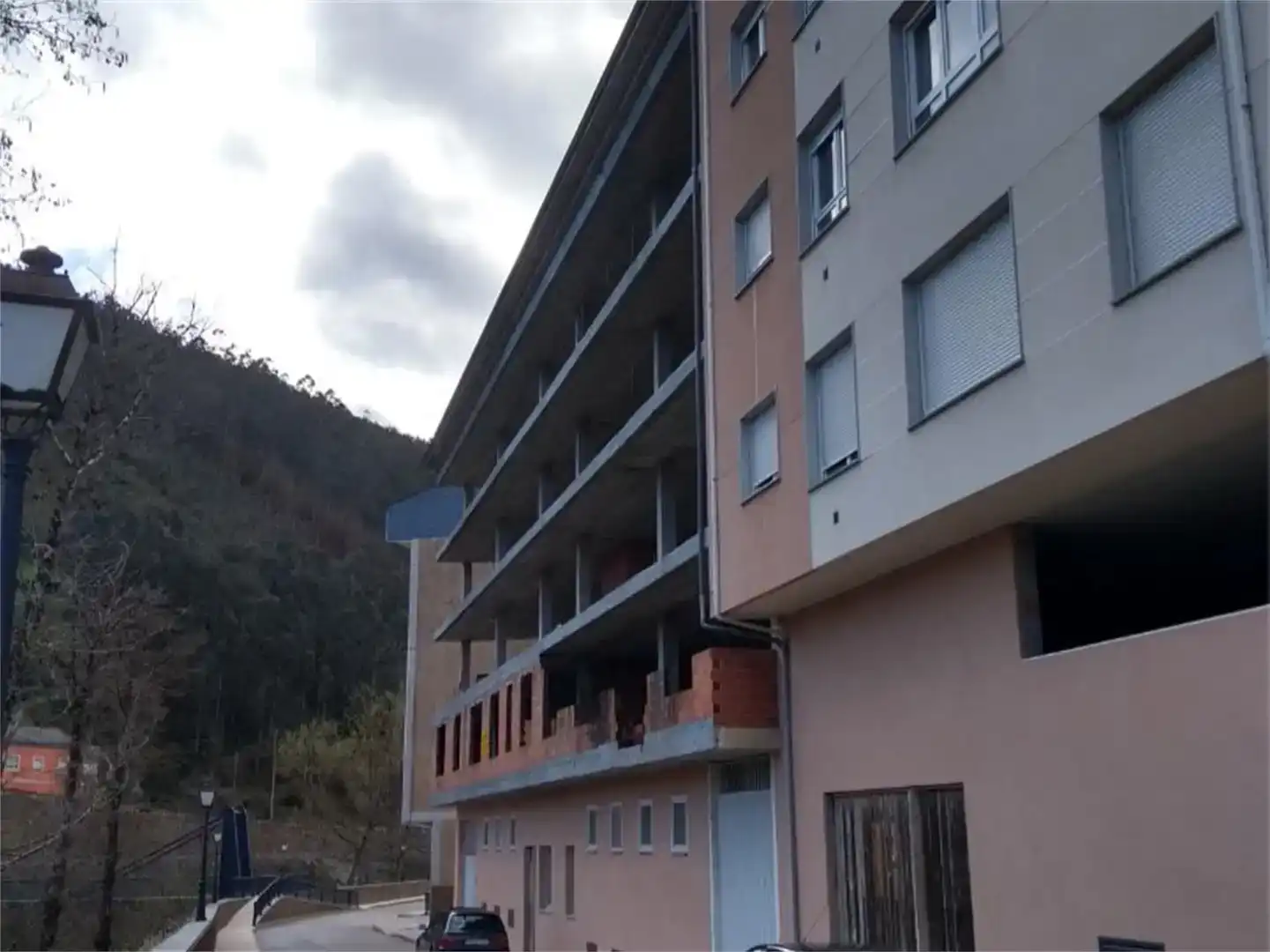 Vista exterior de Piso en venta en A Pontenova   con Trastero