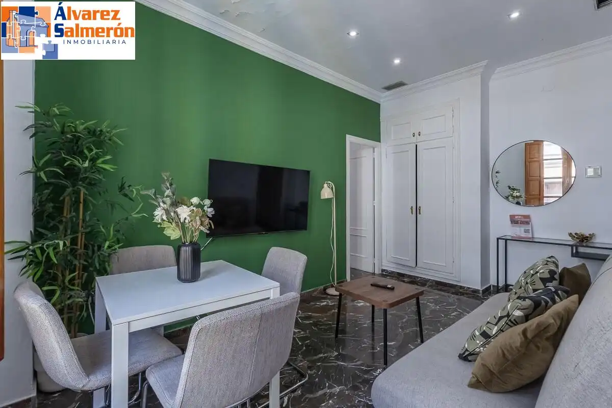 Living room of Flat for sale in Granada  with Balcony