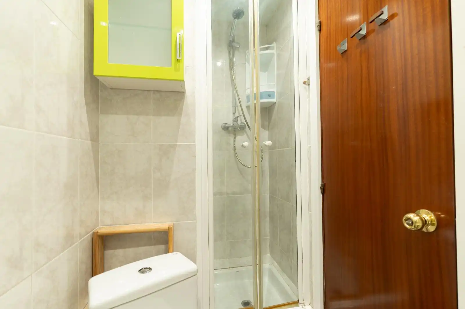 Baño de Apartamento en venta en L'Hospitalet de Llobregat con Aire acondicionado y Calefacción