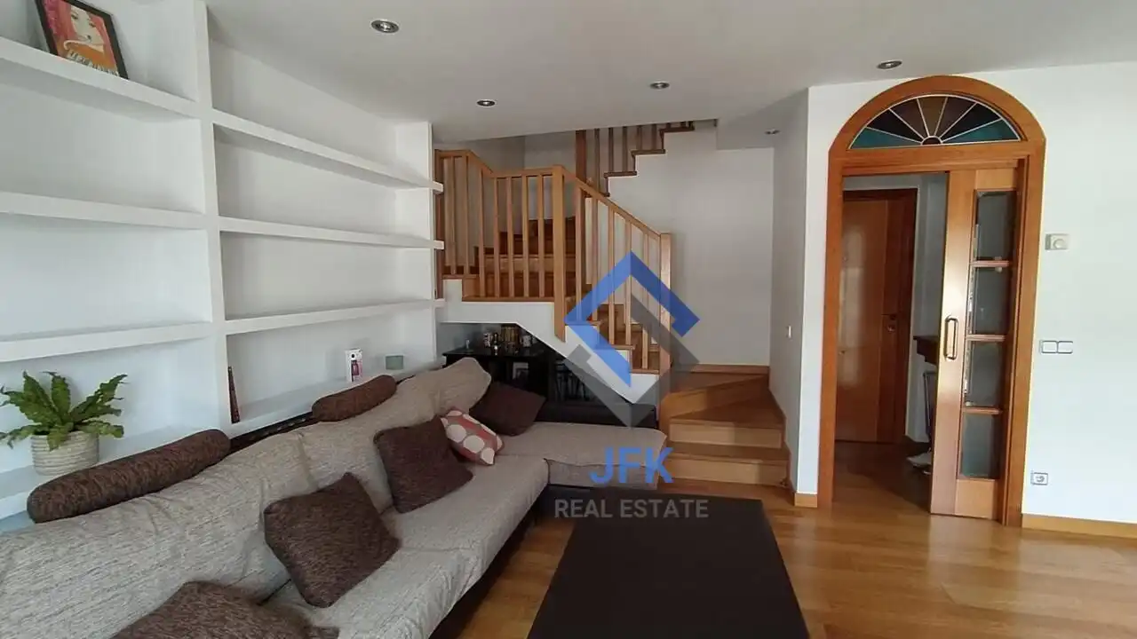 Sala de estar de Dúplex en venta en La Seu d'Urgell