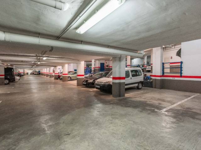 Garaje en Alquiler en N/A en Lo Cea