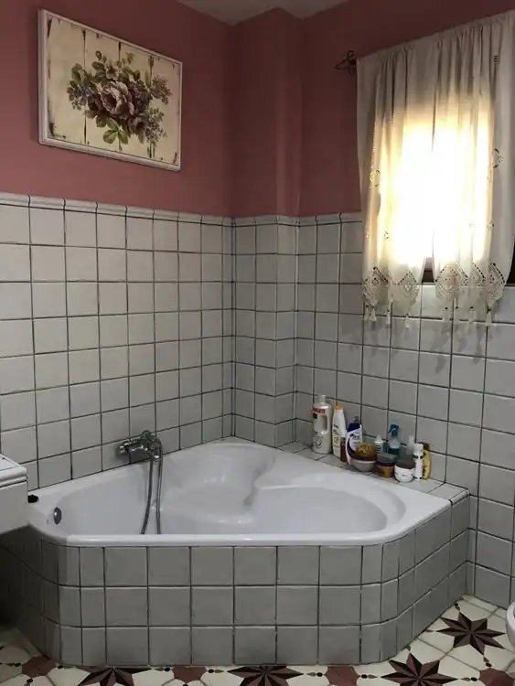 Bathroom of Flat for sale in Lora del Río  with Air Conditioner, Heating and Furnished