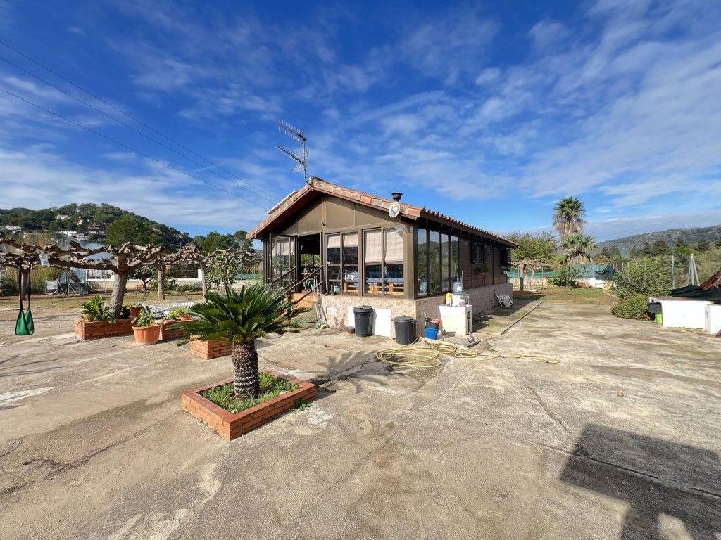 Vista exterior de Casa o xalet en venda en Alzira amb Terrassa