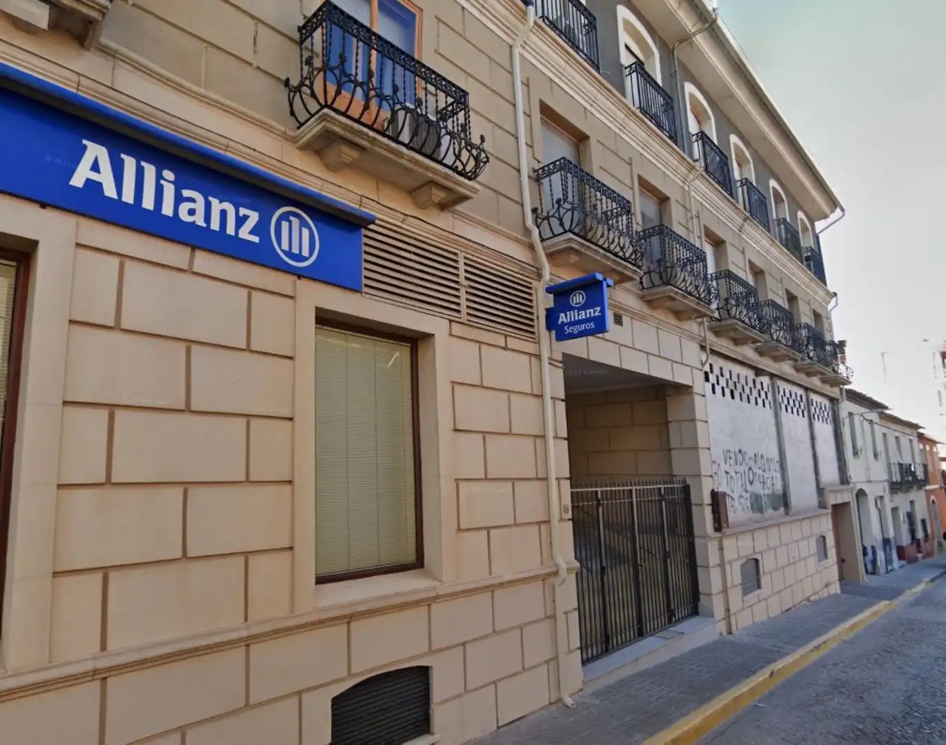 Business premises for sale in Calle Merced 16, imagen 2