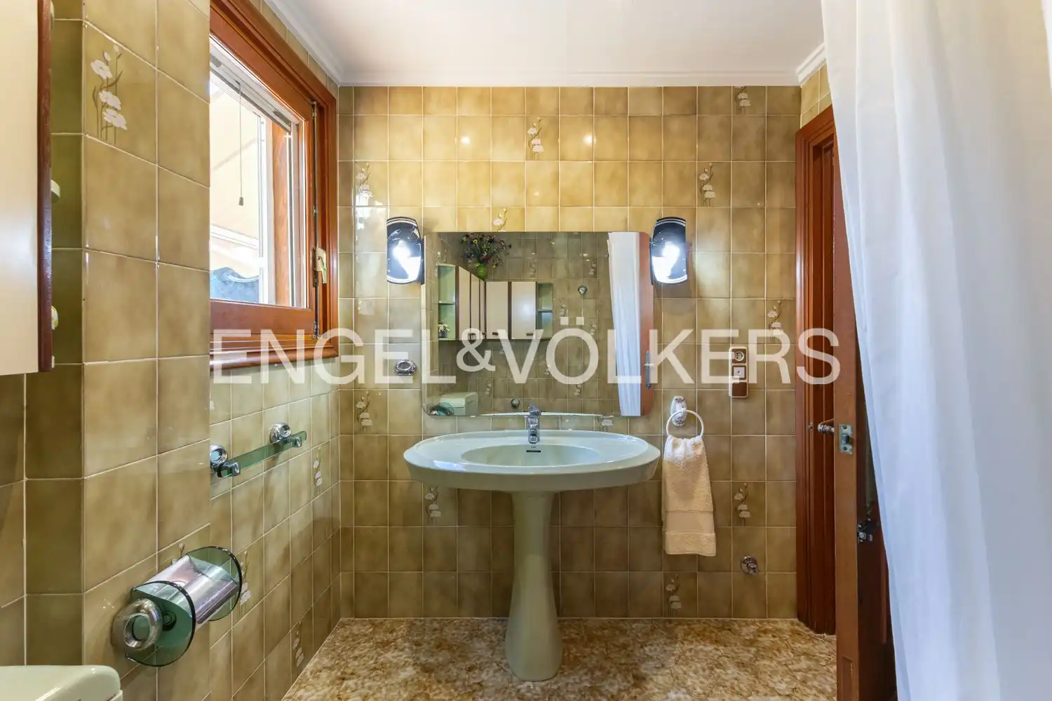 Baño de Casa o chalet en venta en Pedralba con Calefacción, Jardín privado y Terraza