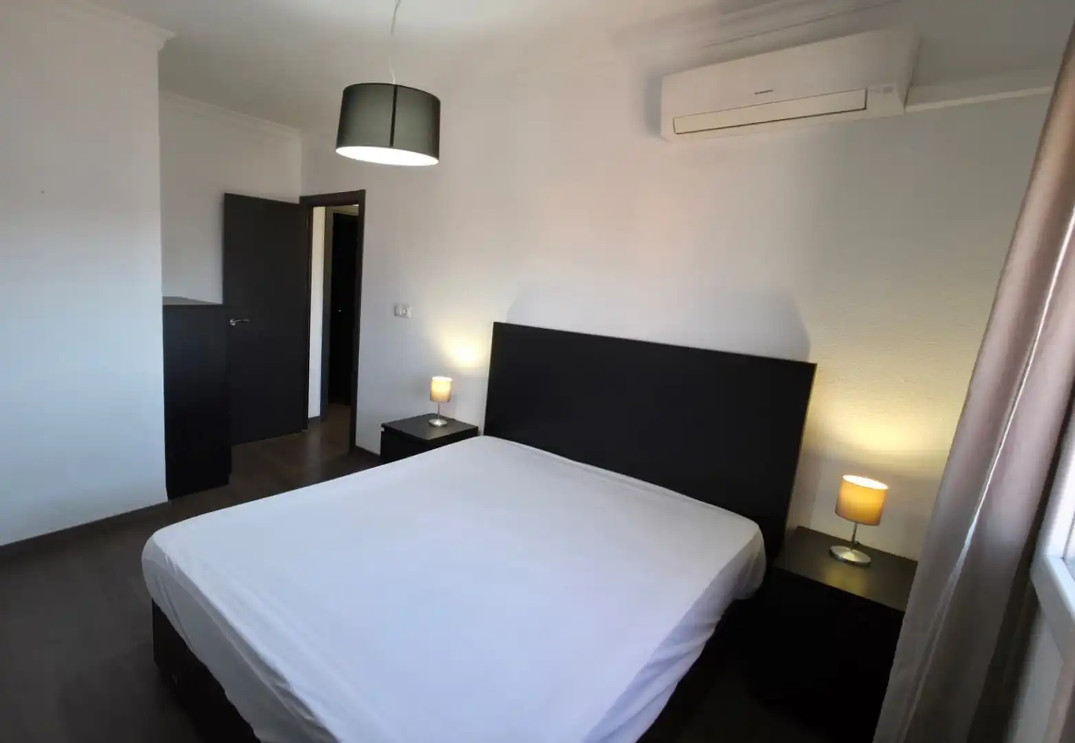 Flat for rent in de La Banqueta, Santa Bárbara - Ciudad Deportiva