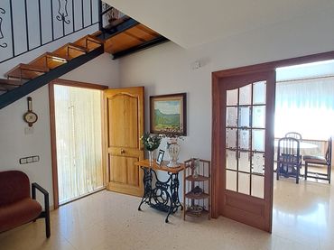 Haus mit Balkon zum Verkauf in Carrer Comiols