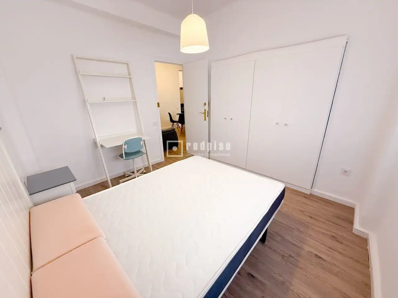 Habitación de Piso en venta en Valencia con Amueblado y Alarma
