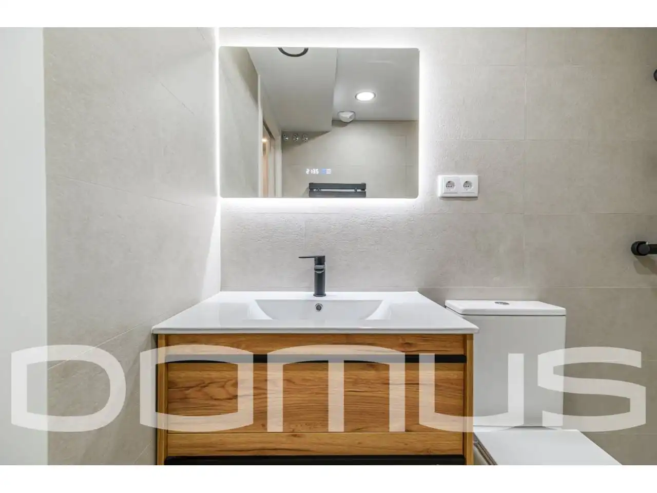 Bathroom of Flat for sale in Sant Boi de Llobregat  with Air Conditioner, Heating and Storage room