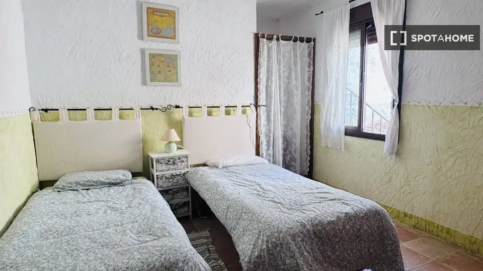 Bedroom of Apartments for share in Arriate  with Air Conditioner, Terrace and Furnished