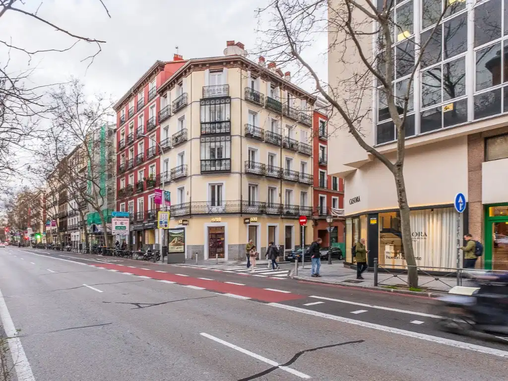 Exterior view of Office for rent in Madrid