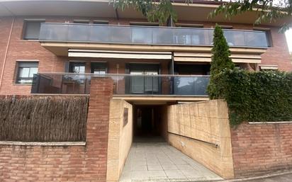 Vista exterior de Pis de lloguer en Sant Cugat del Vallès amb Aire condicionat, Piscina i Balcó