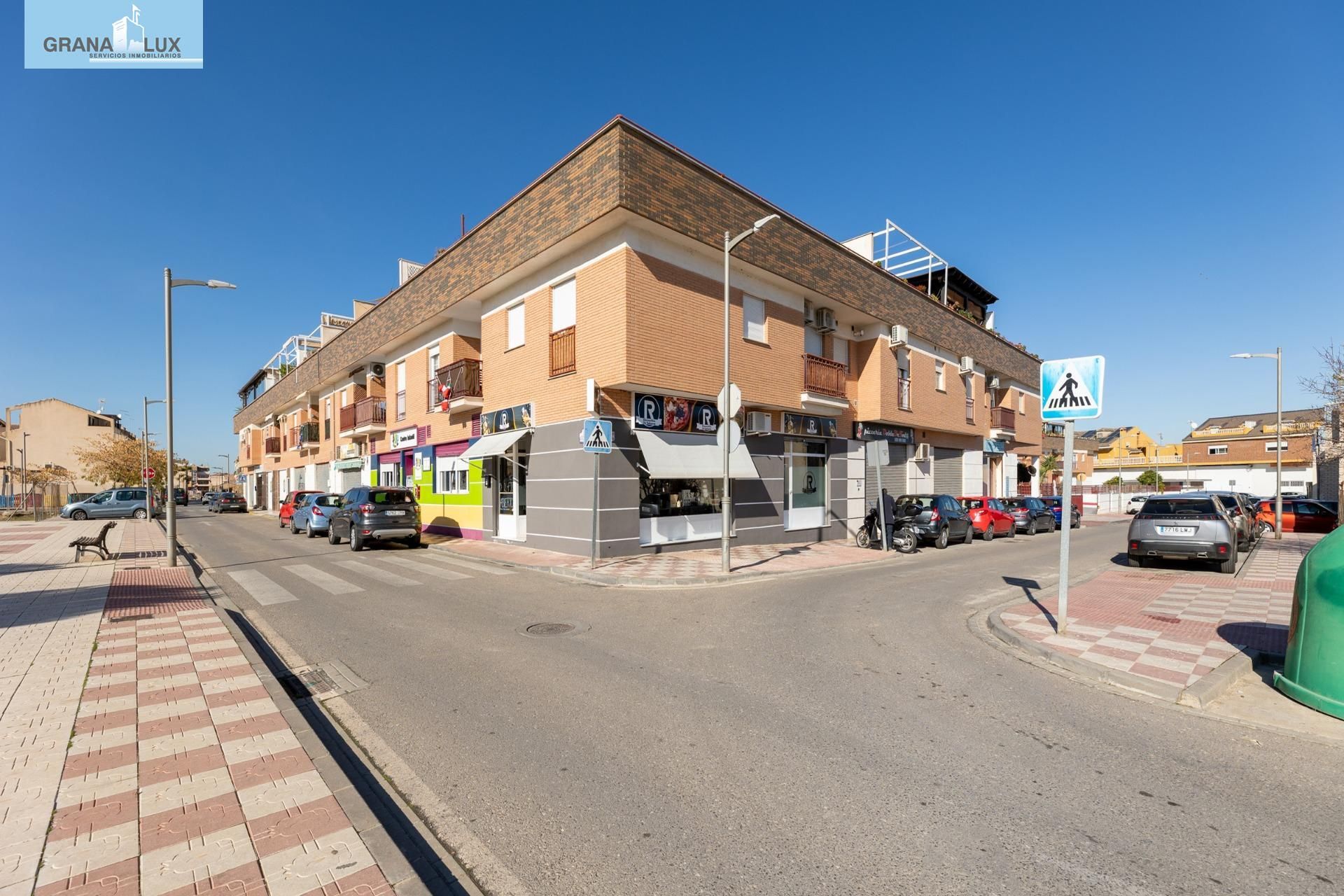 Vista exterior de Piso en venta en Churriana de la Vega con Terraza