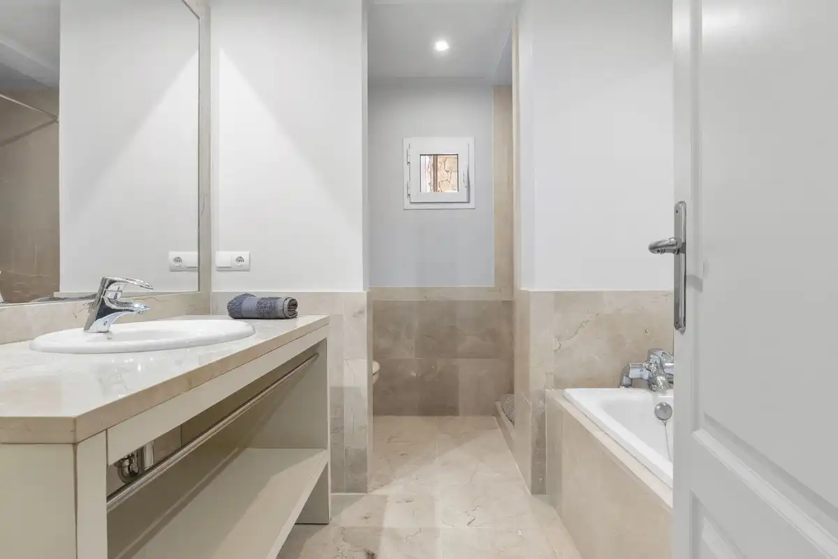 Baño de Casa o chalet en venta en Manilva con Aire acondicionado, Jardín privado y Terraza