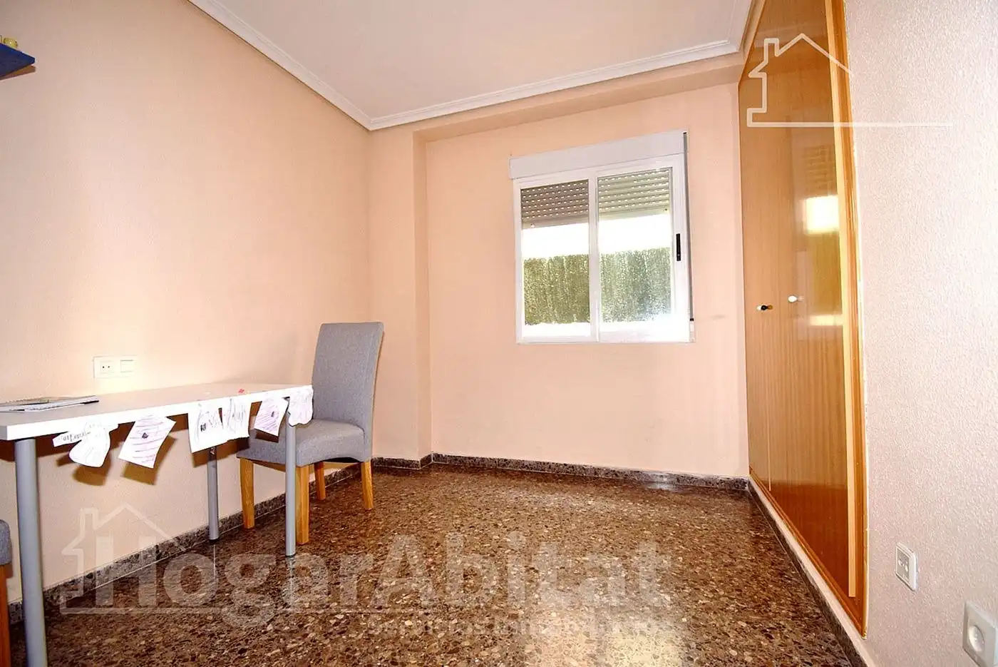 Bedroom of Flat for sale in Onda  with Air Conditioner, Terrace and Storage room