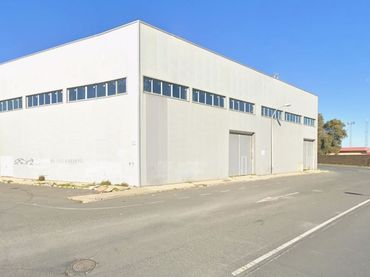 Nau industrial de lloguer a Nuevo Parque - Los Rosales - Tráfico Pesado