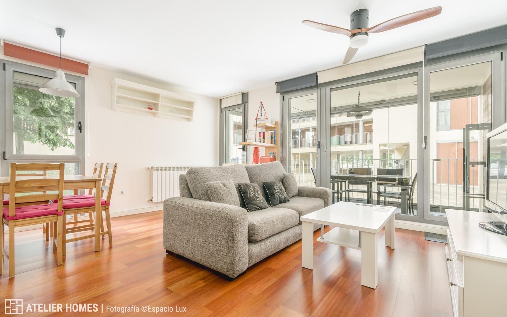 Sala d'estar de Apartament en venda en Sabiñánigo amb Calefacció, Jardí privat i Terrassa