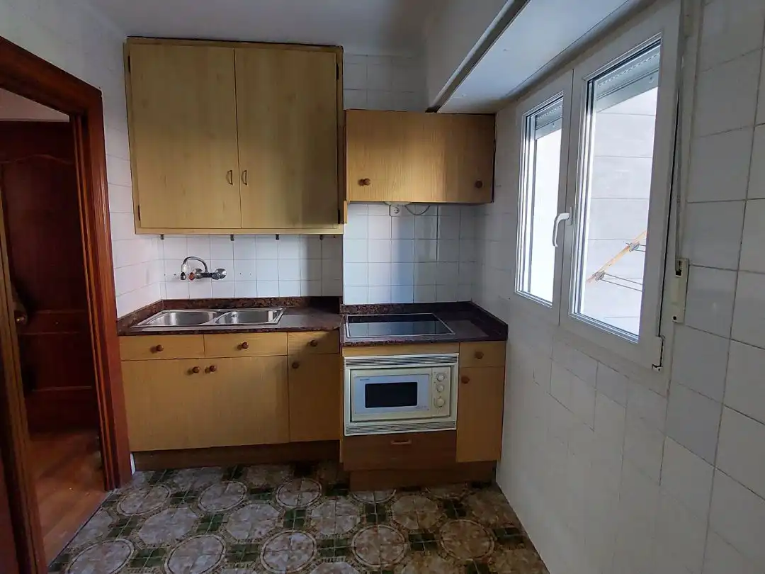 Cocina de Piso en venta en Santoña con Balcón