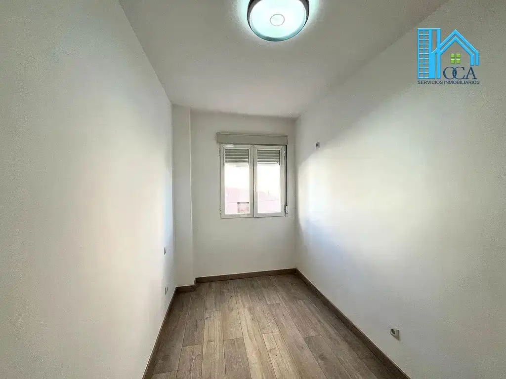 Bedroom of Flat for sale in Madrid  with Air Conditioner